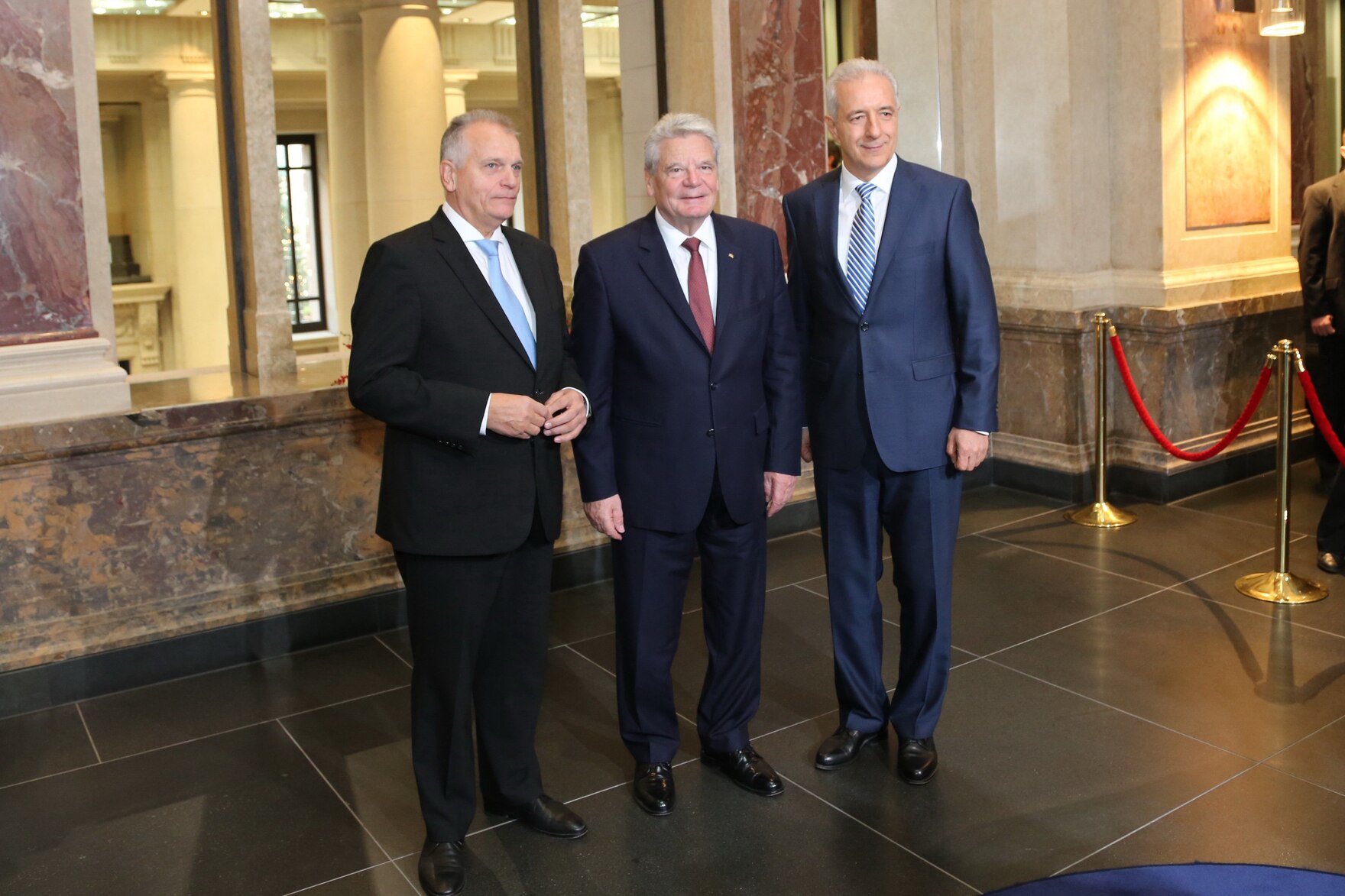 Der österreichische Bundesratspräsident Gottfried Kneifel, Bundespräsident Joachim Gauck und Bundesratspräsident Stanislaw Tillich
