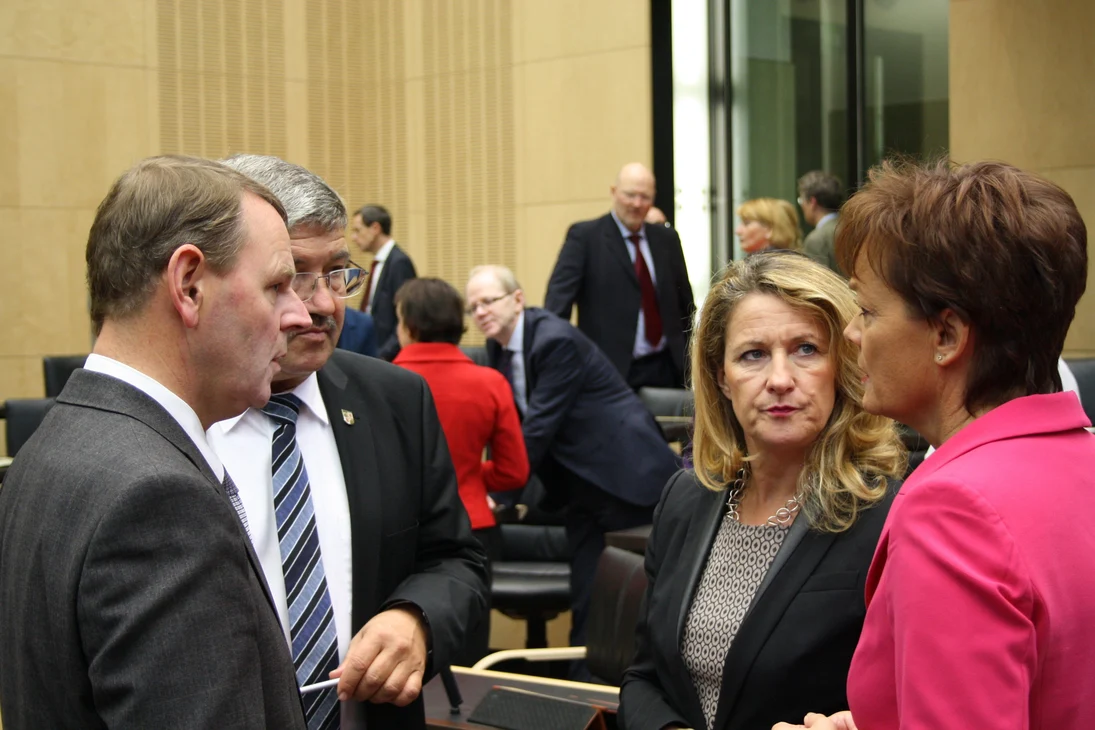 Staatsminister Jaeckel, Minister Caffier, Staatssekretärin Raab, Ministerin Puttrich