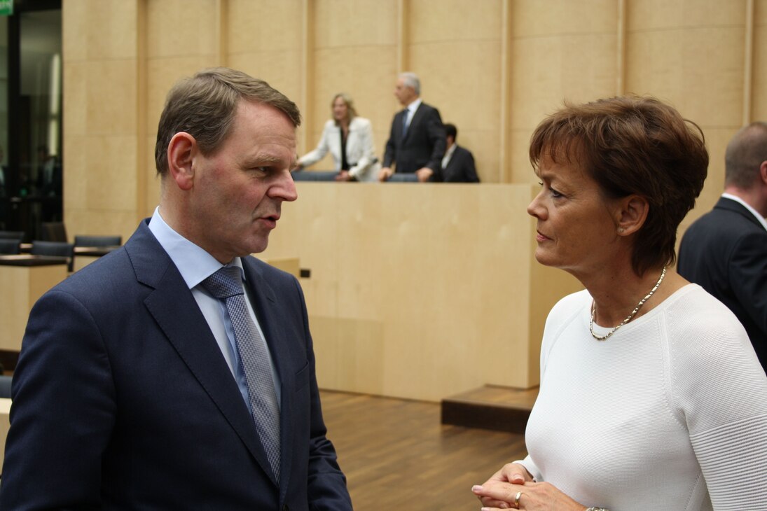 Staatsminister Dr. Jaeckel, Ministerin Puttrich