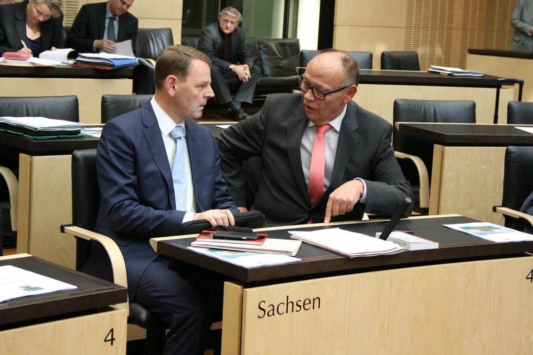 Staatsminister Dr. Jaeckel und Staatssekretär Weimann