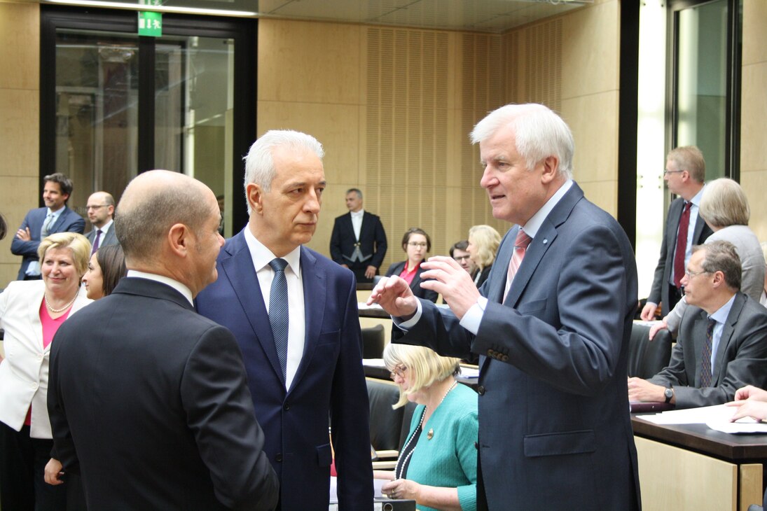 Bundesratspräsident Tillich, Ministerpräsident Seehofer und Bürgermeister Olaf Scholz