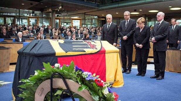 Die Vertreter der Verfassungsorgane beim Staatsakt für Hans-Dietrich Genscher