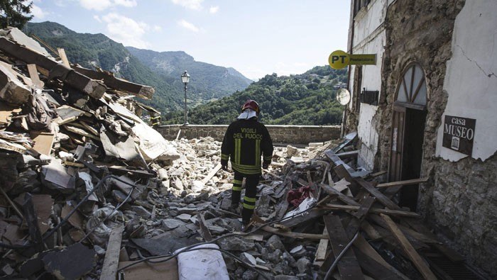 Erdbeben in Italien: Zerstörte Häuser in Arquata