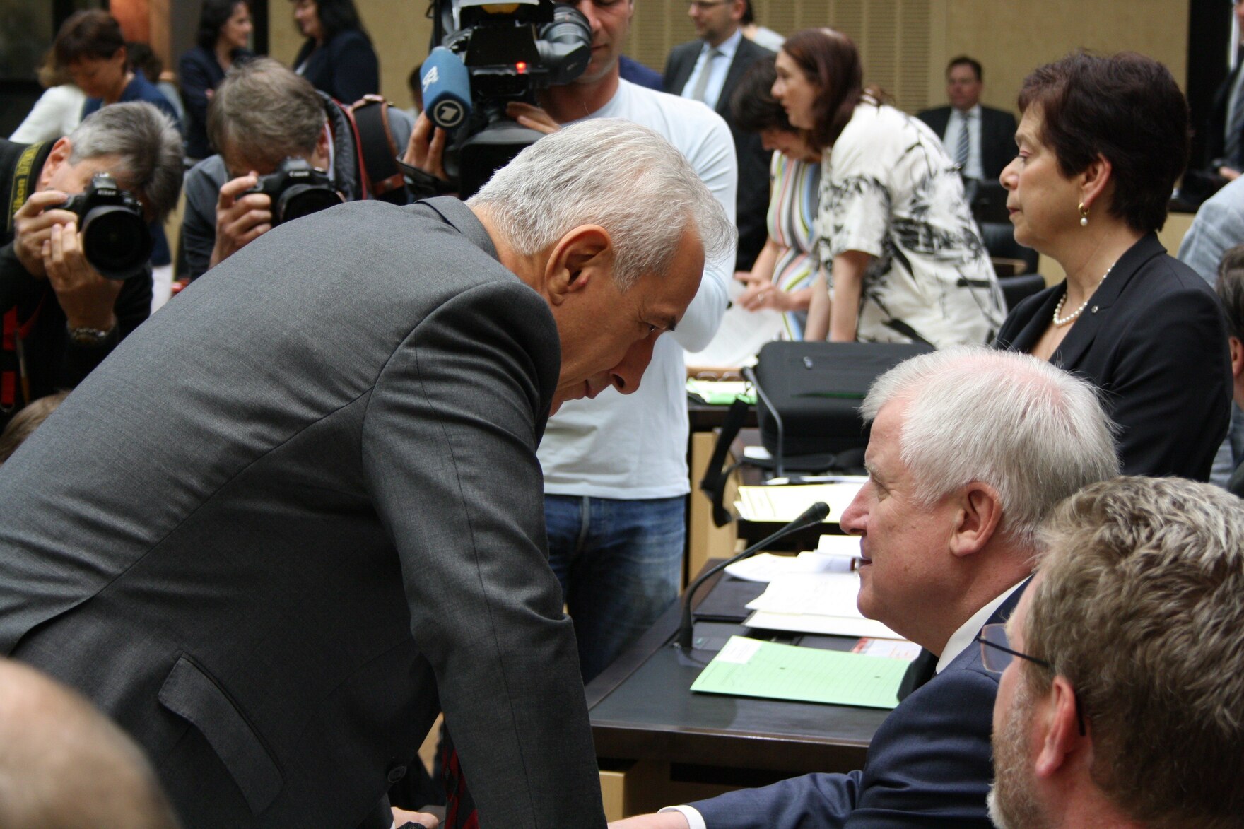 Bundesratspräsident Tillich mit dem bayerischen Ministerpräsidenten Seehofer