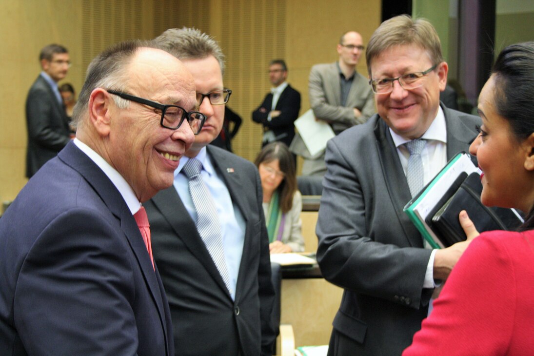 Staatssekretär Weimann begrüßt die neue Berliner Bevollmächtigte beim Bund Staatssekretärin Chebli