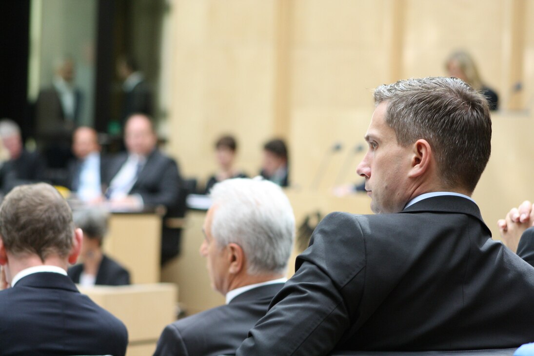 Staatsminister Martin Dulig im Bundesratsplenum