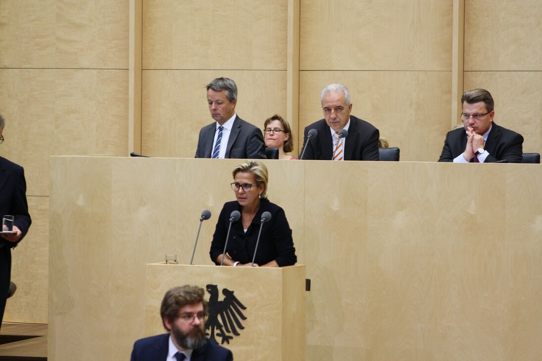 Staatsministerin Barbara Klepsch bei ihrer Rede im Bundesrat 