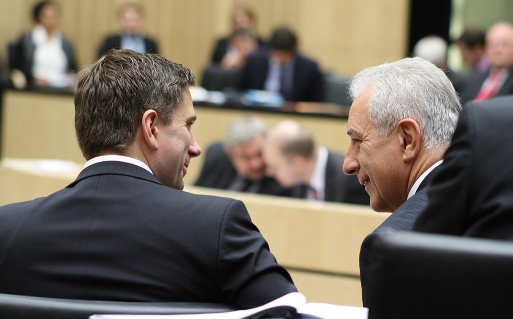Ministerpräsident Stanislaw Tillich und Staatsminister Martin Dulig im Gespräch